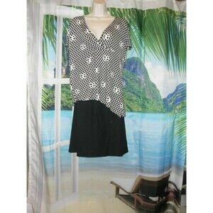 NEW (NO TAGS) by CLUB SODA, BLACK WHITE SPARKLES V-NECK BLOUSE, TOP PLUS SIZE 2X